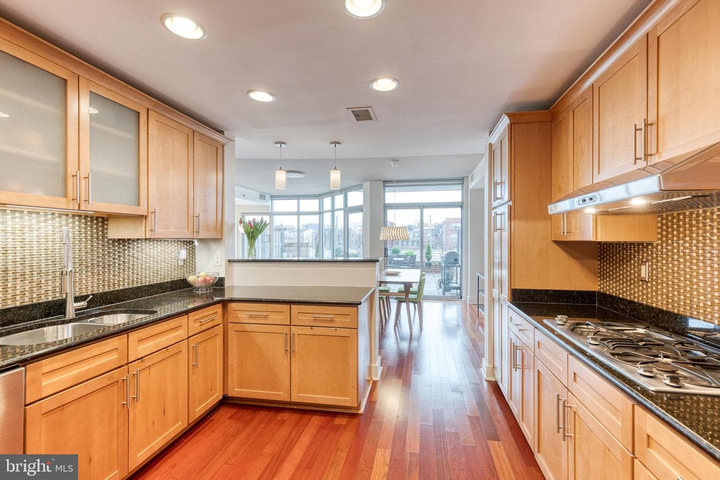 1400 Lancaster Street #305 photo 27