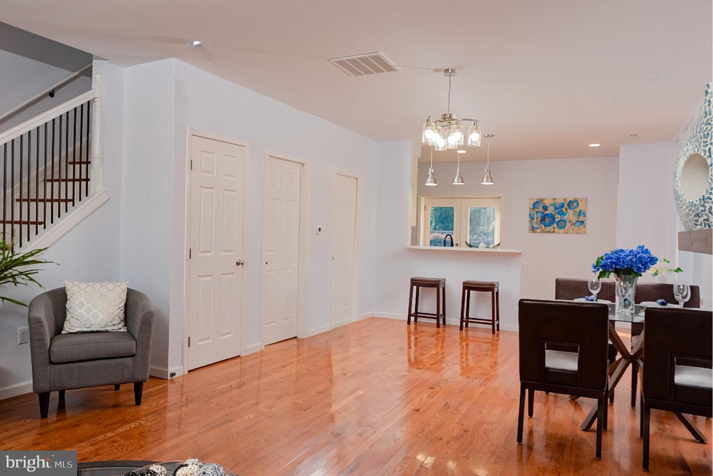 3106 Chelsea Terrace photo 4
