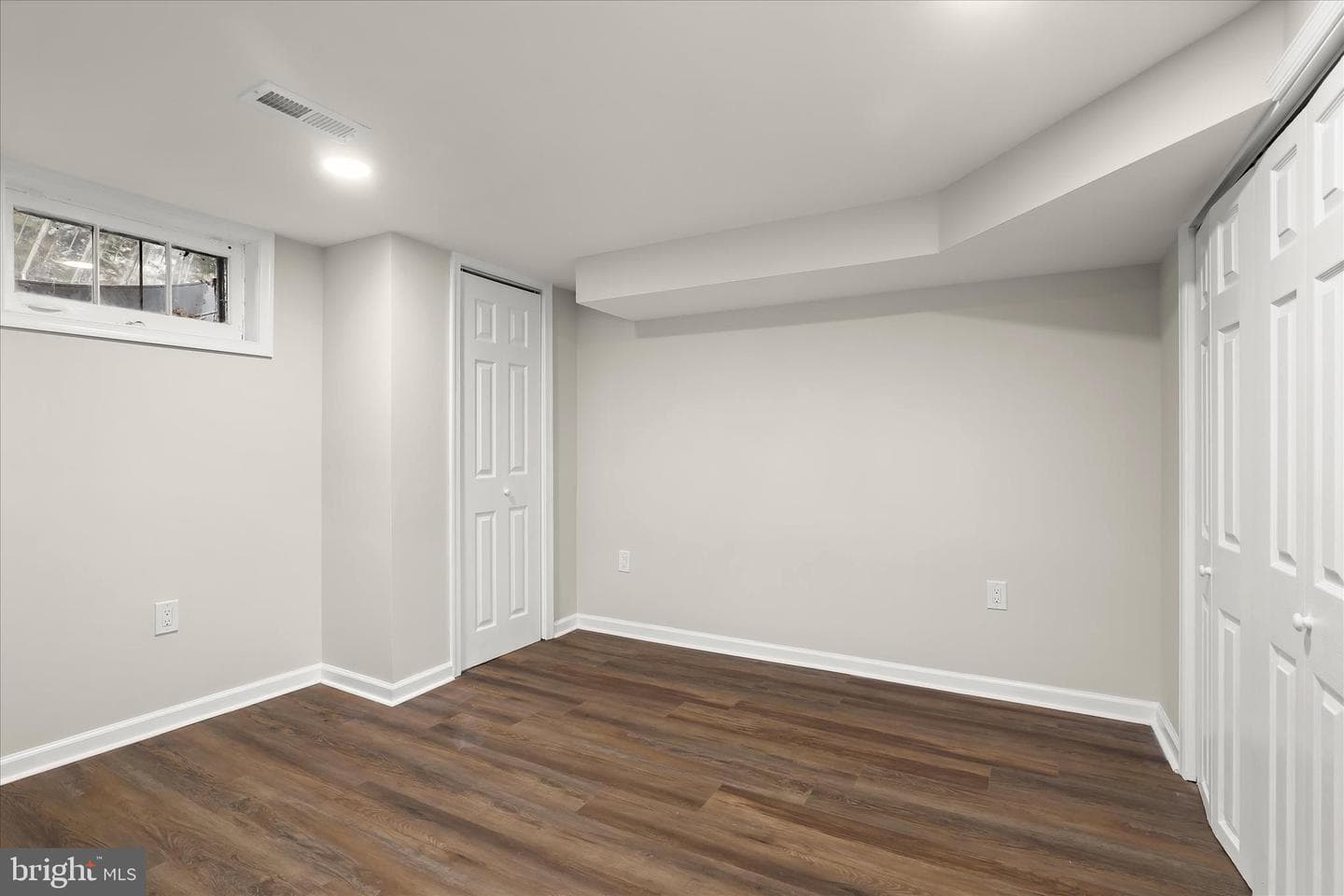 5608 Todd Avenue photo 35