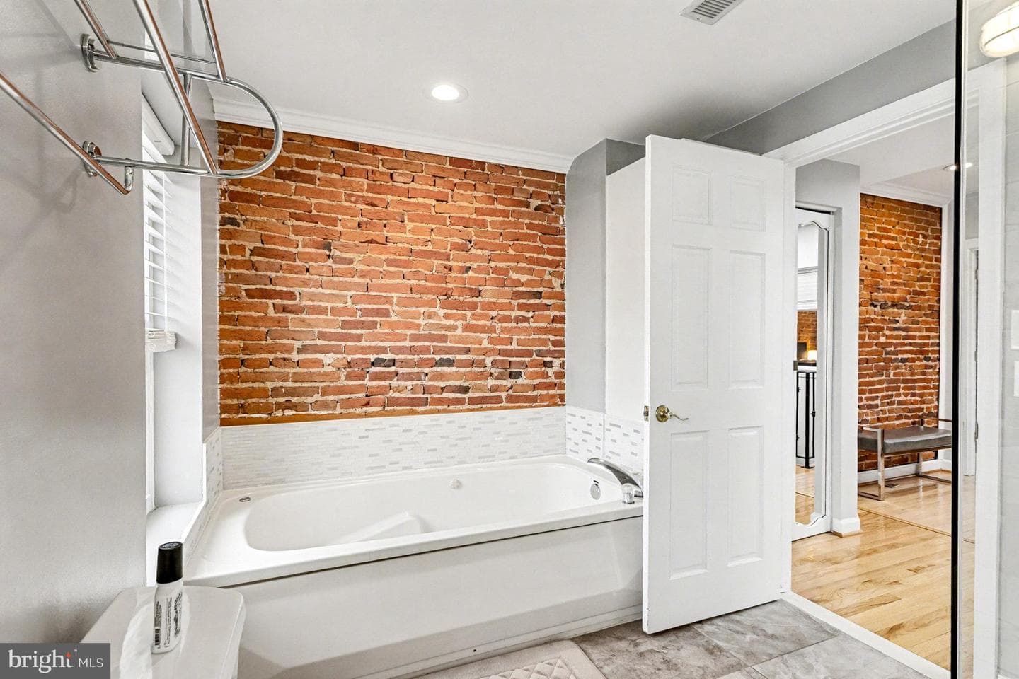 1314 S Hanover Street photo 25