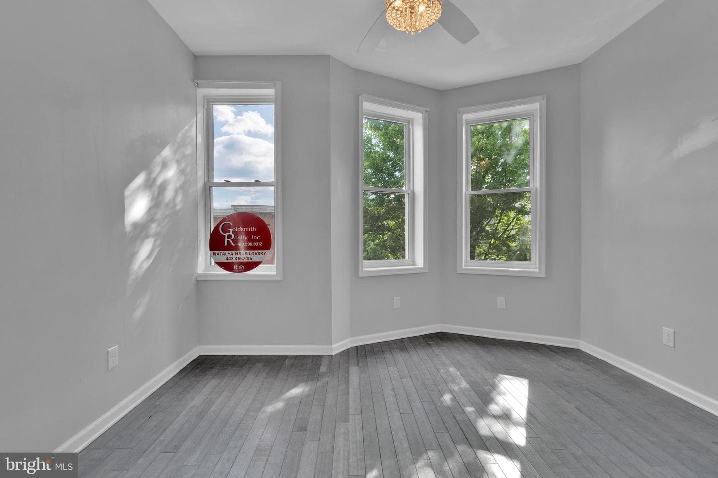 2815 Parkwood Avenue photo 38