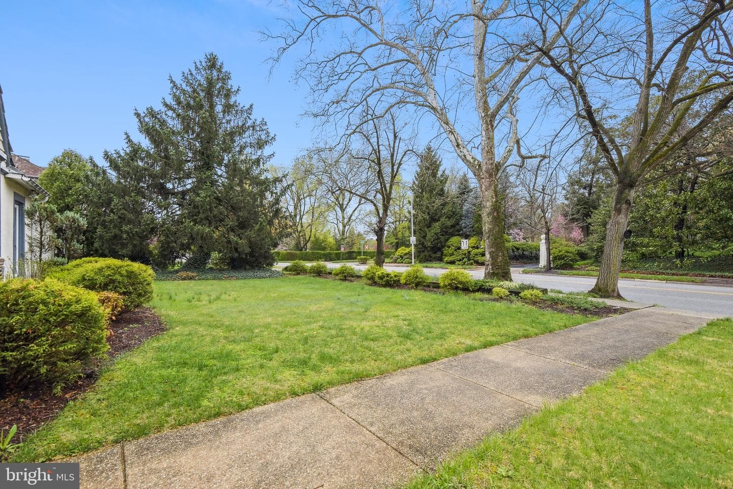 4409 N Charles Street photo 36