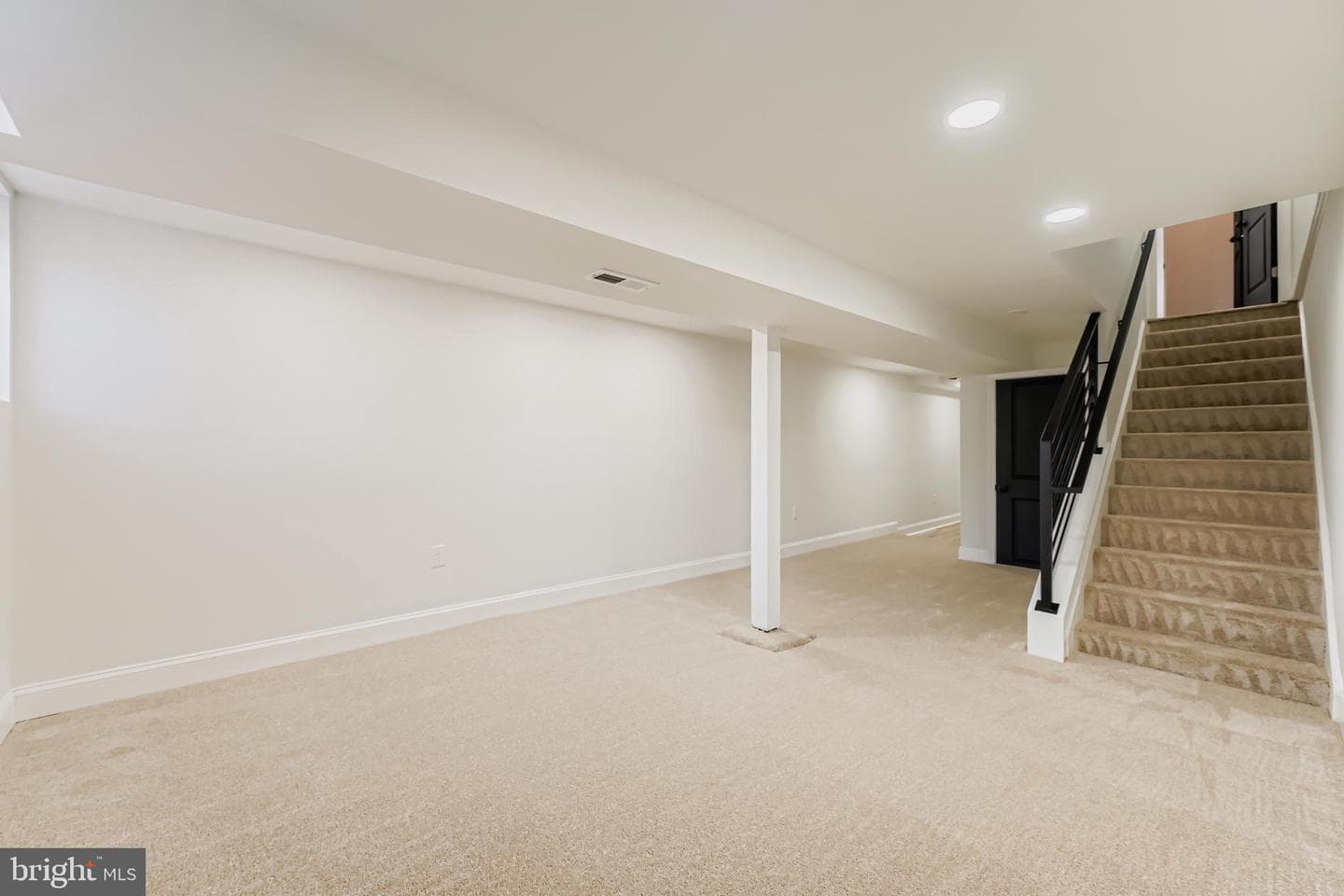 1438 N Broadway photo 26