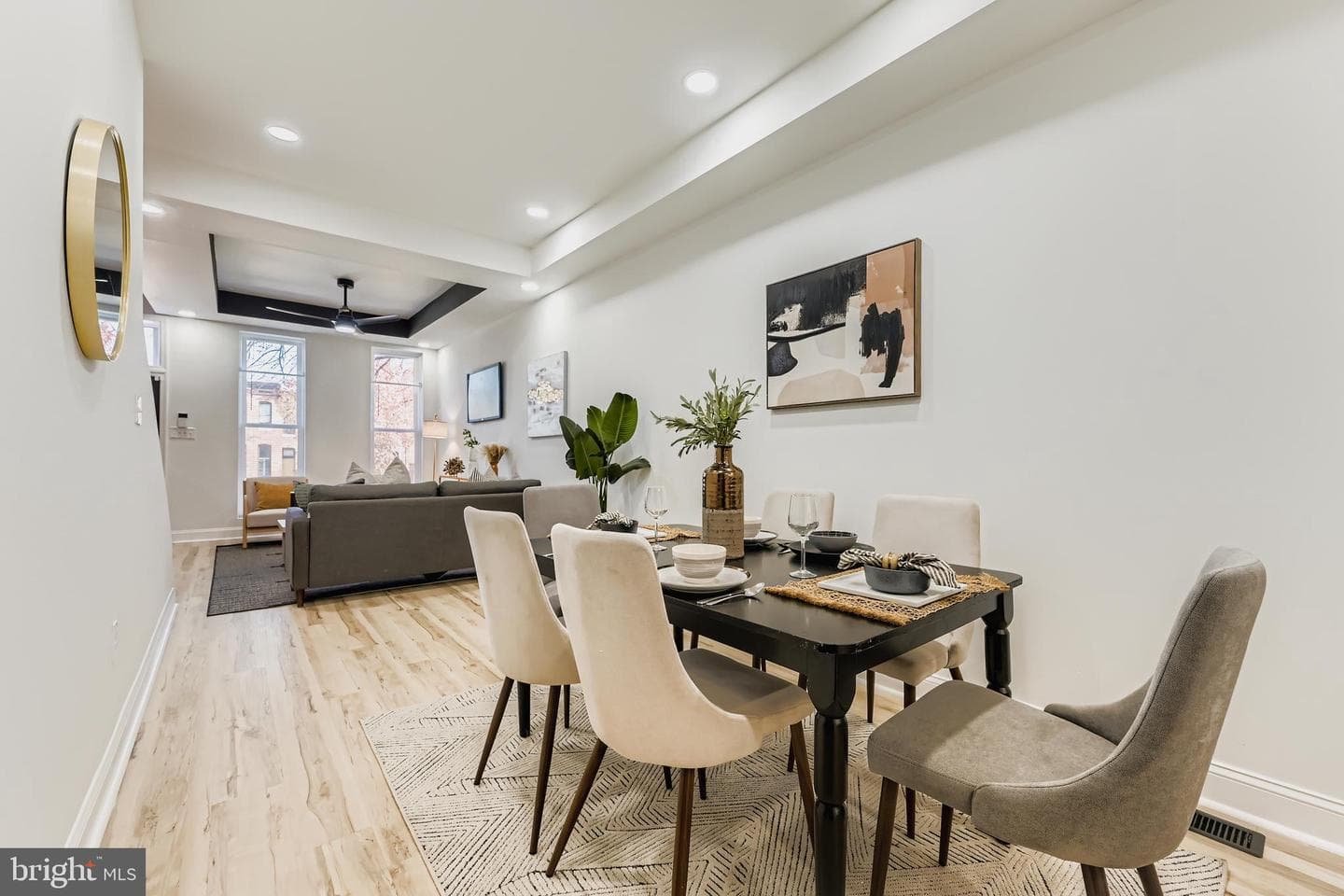 1438 N Broadway photo 6