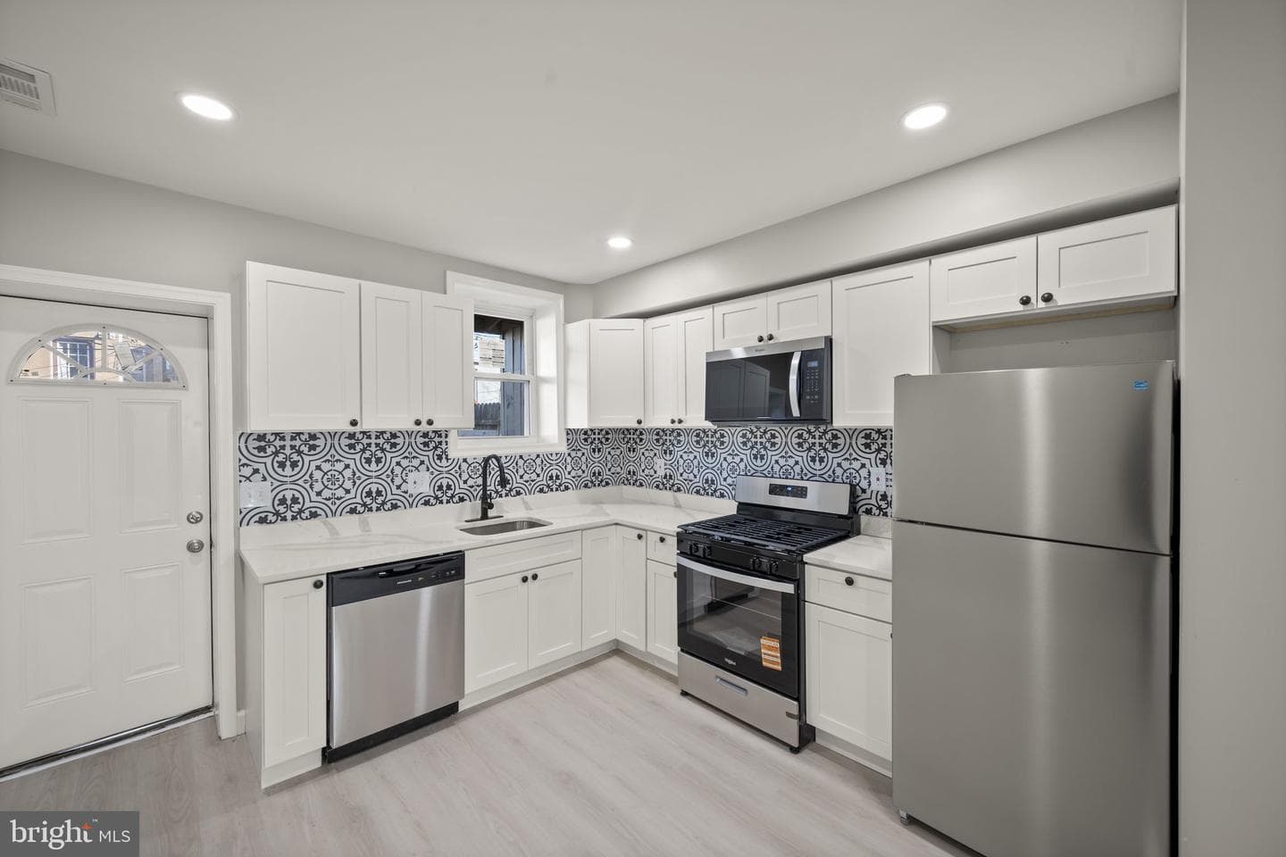 217 N Port Street photo 7