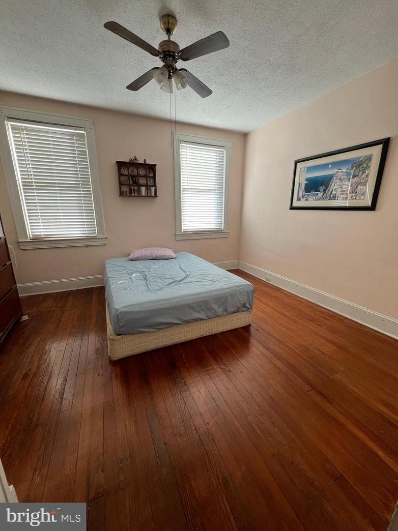 1230 W 37th Street photo 8