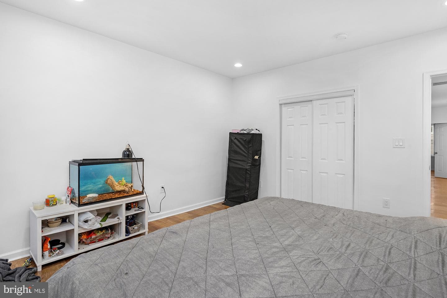 2227 Cecil Avenue photo 14