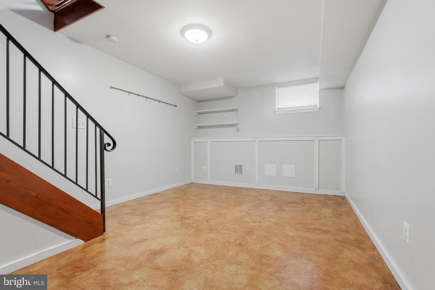 21 N Decker Avenue photo 32
