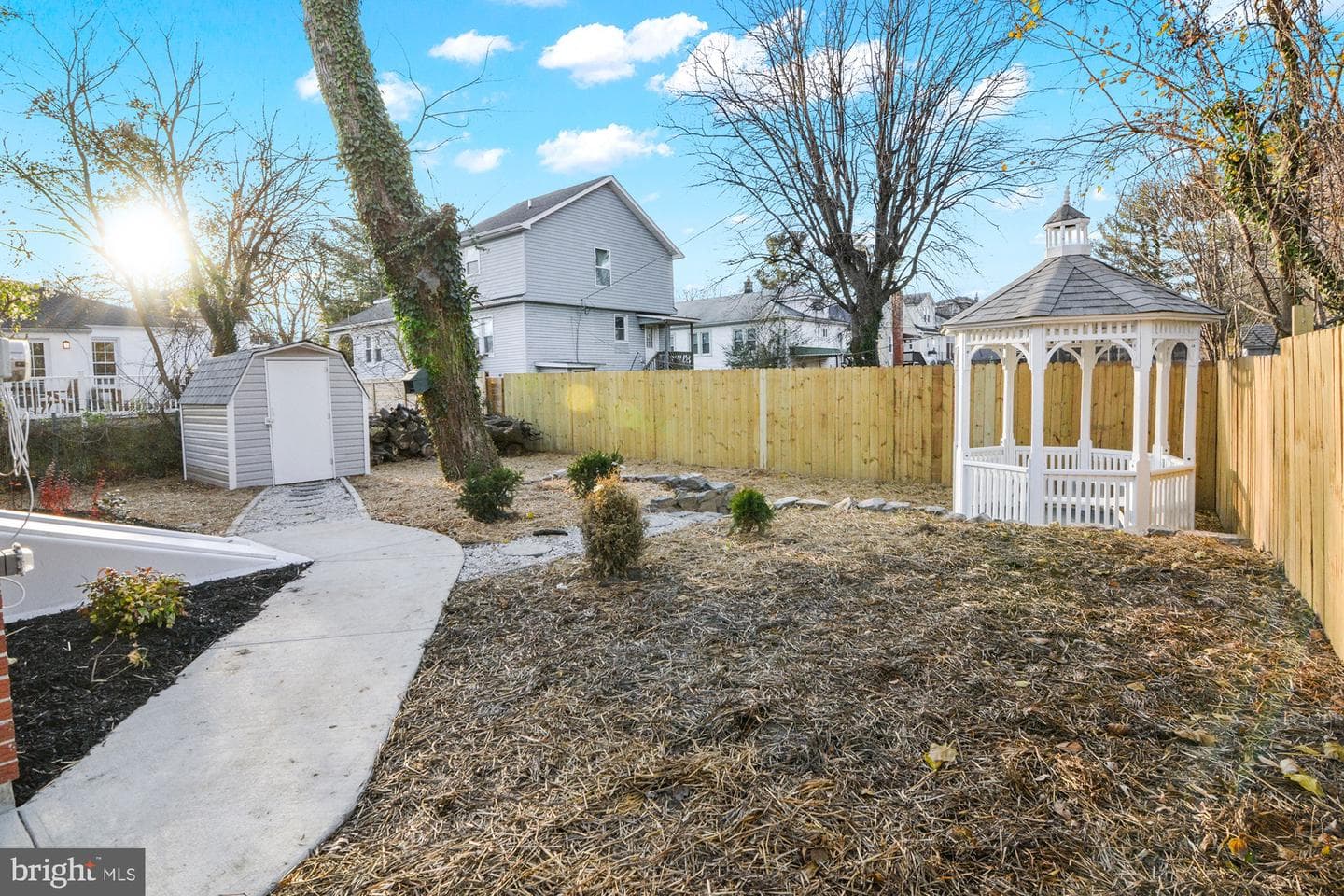 5900 Winthrope Avenue photo 37