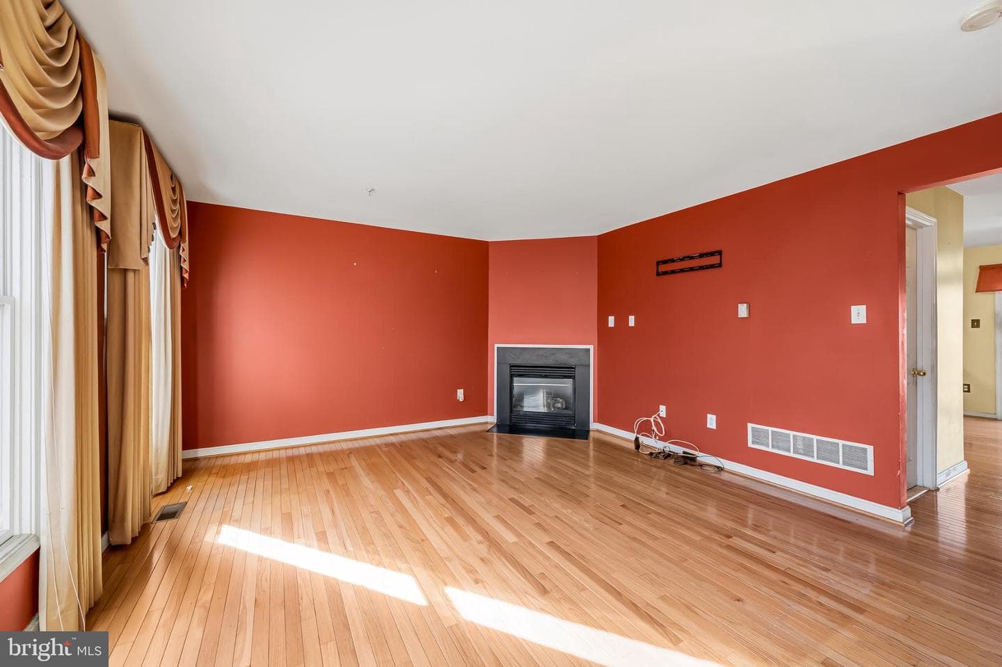 252 Robert Street photo 10