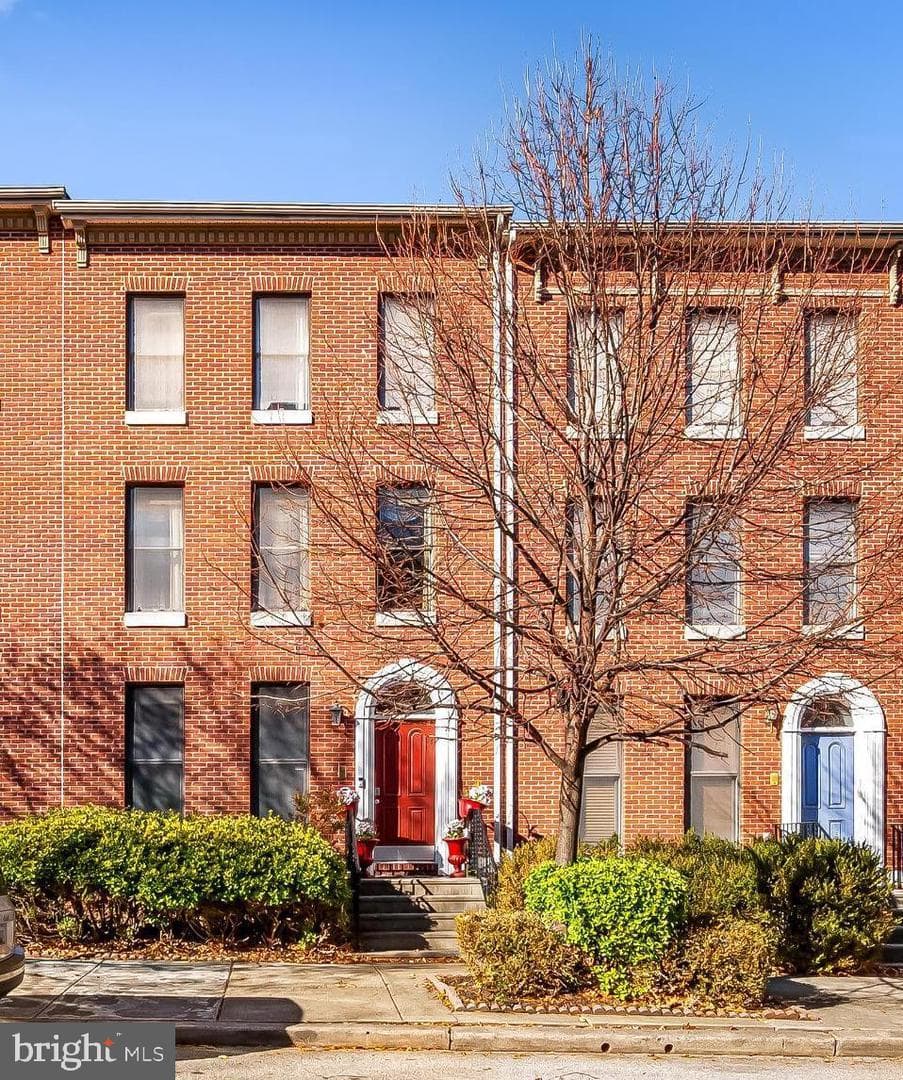 252 Robert Street photo 2
