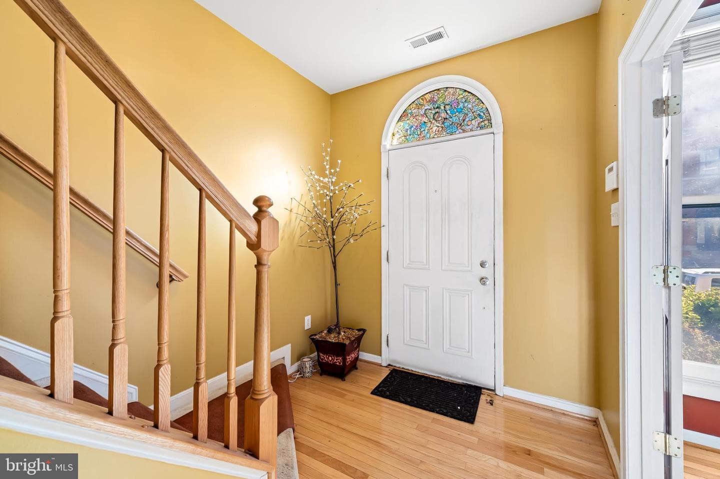 252 Robert Street photo 3