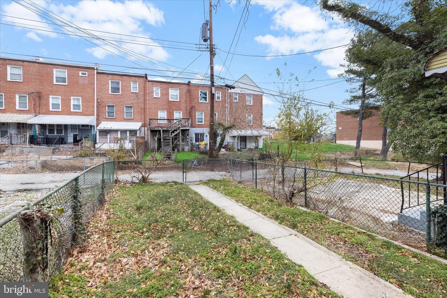 4352 Eldone Road photo 23