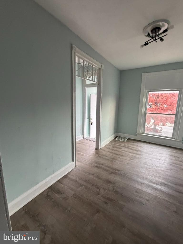 2642 Wilkens Avenue photo 4