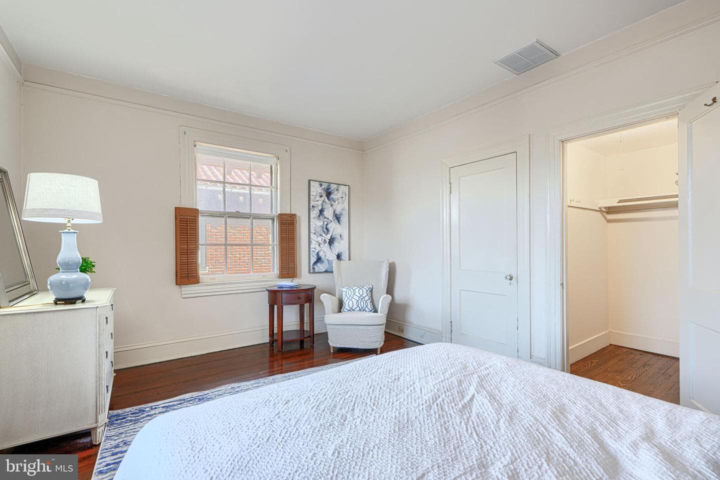 903 W University Pkwy #402 photo 37