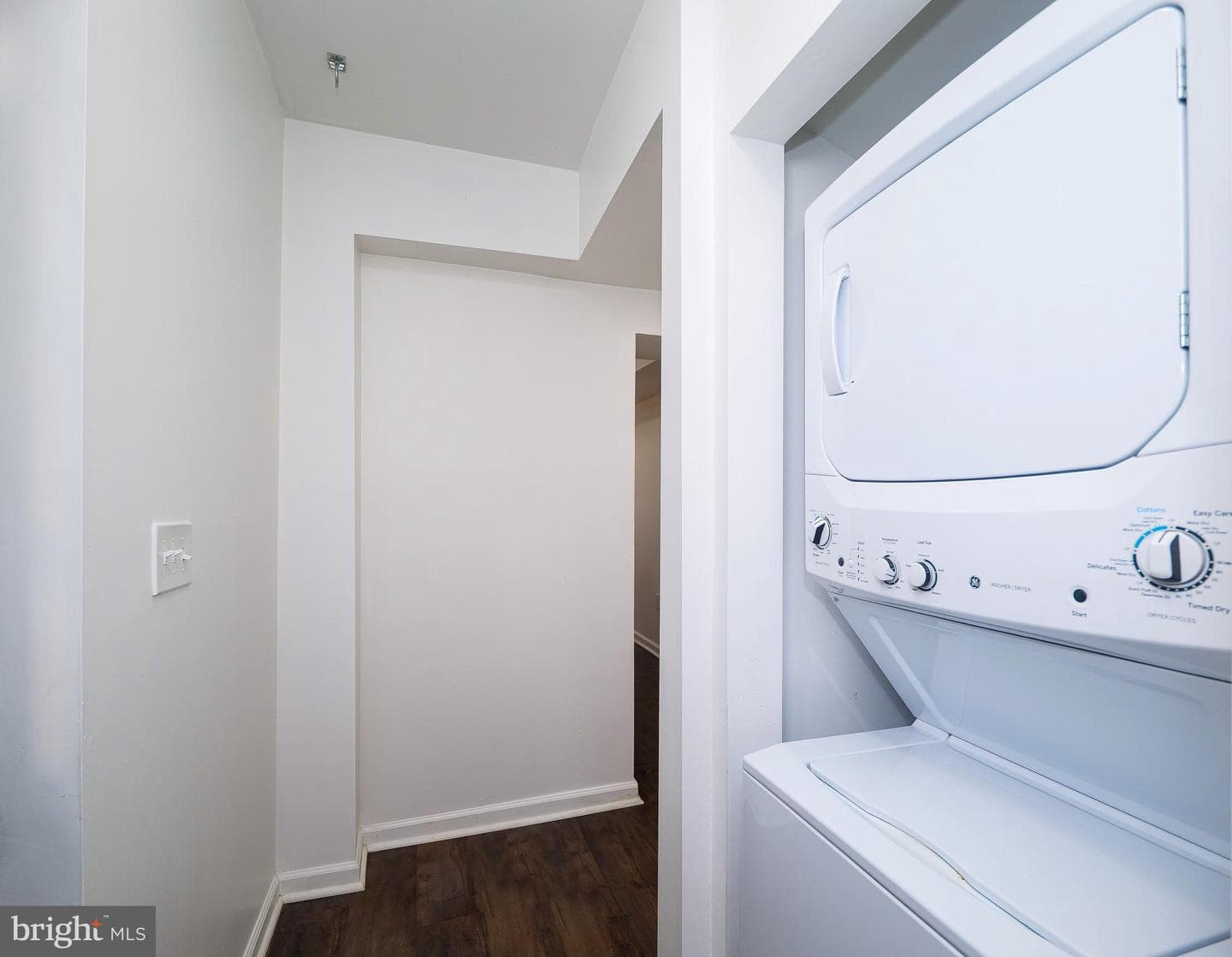 610 Wyeth Street photo 16
