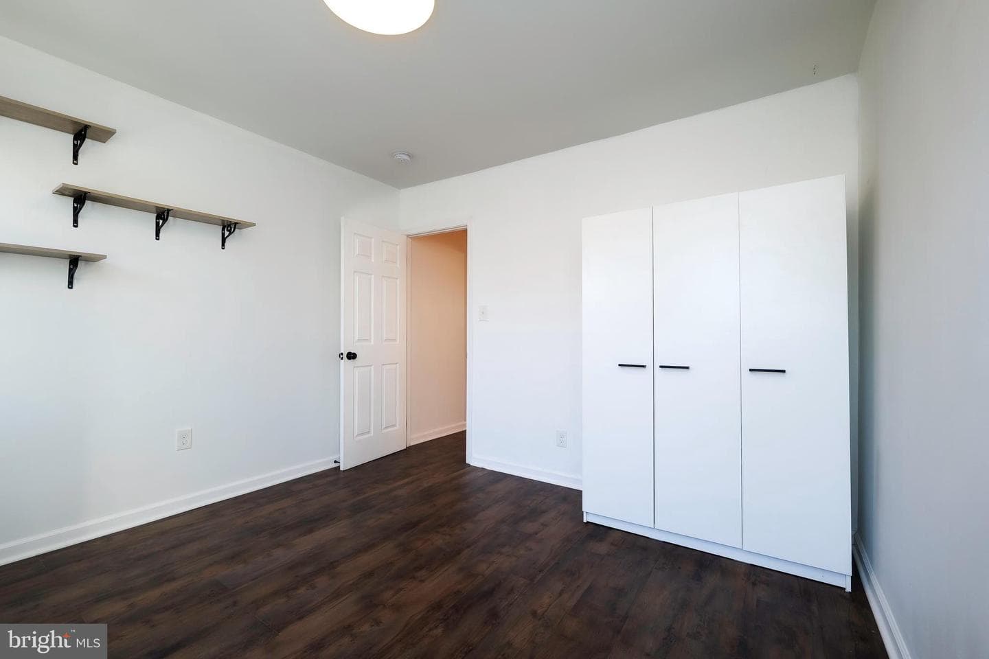 610 Wyeth Street photo 24
