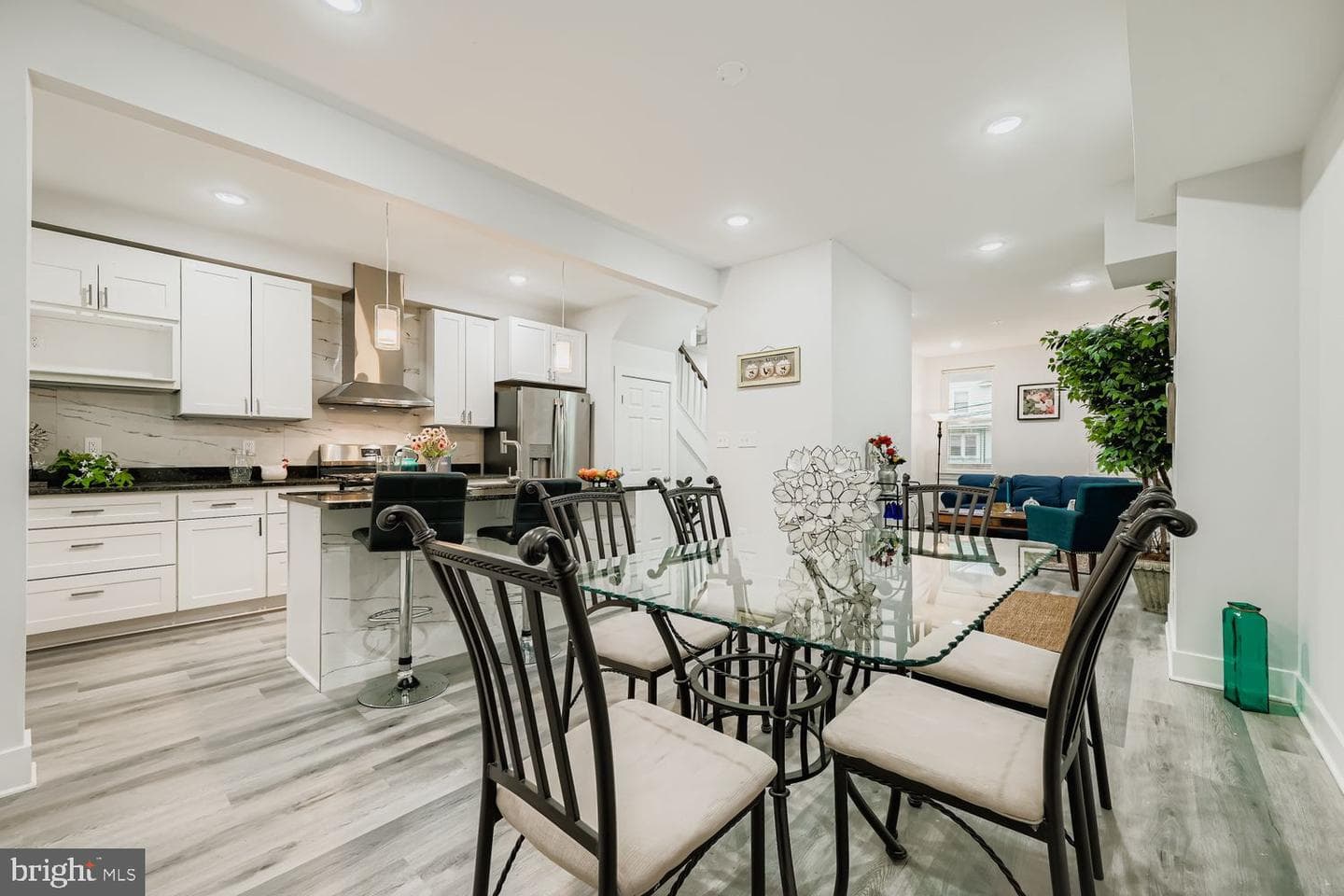 4028 Hayward Avenue photo 13