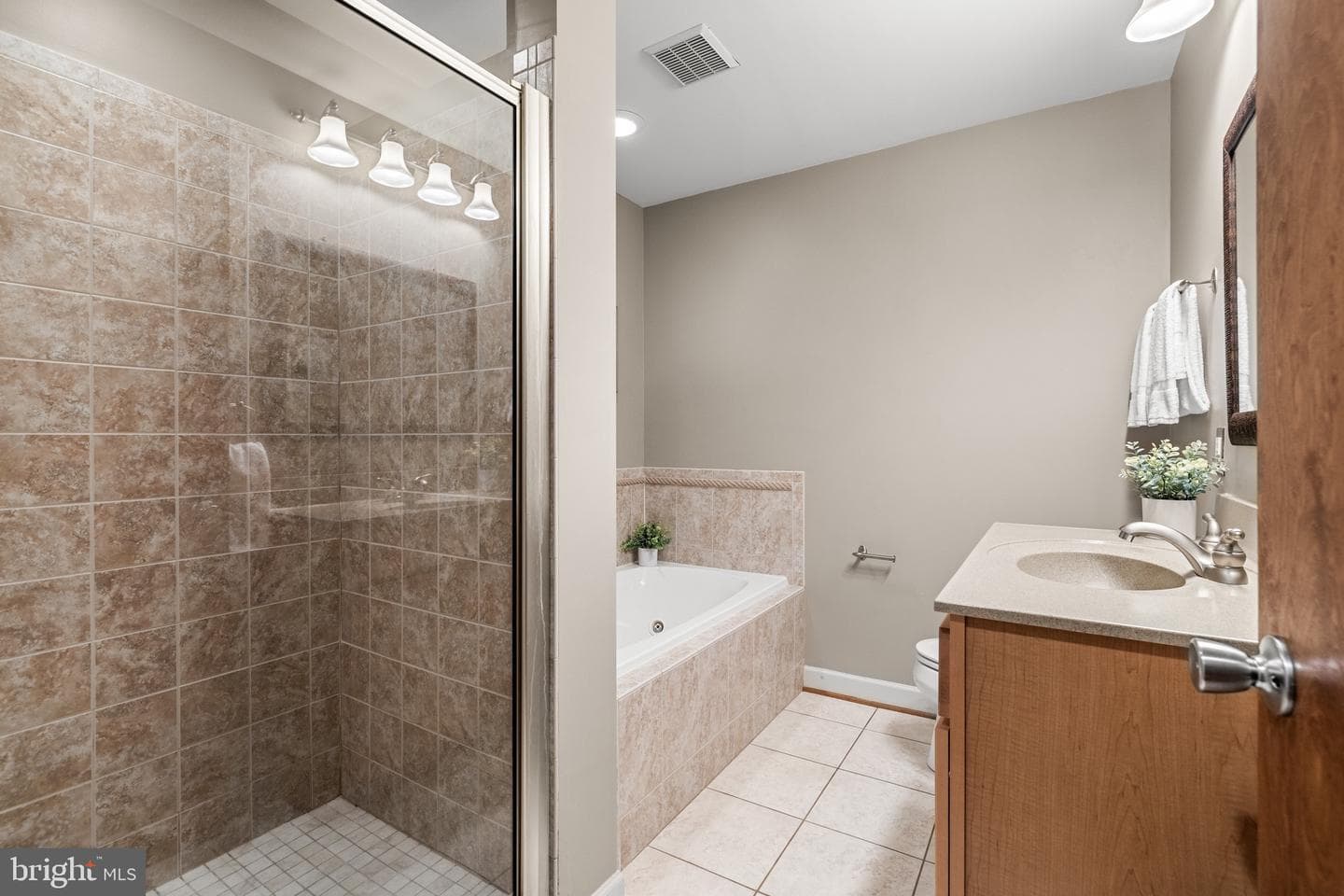 1445 Hull Street photo 21