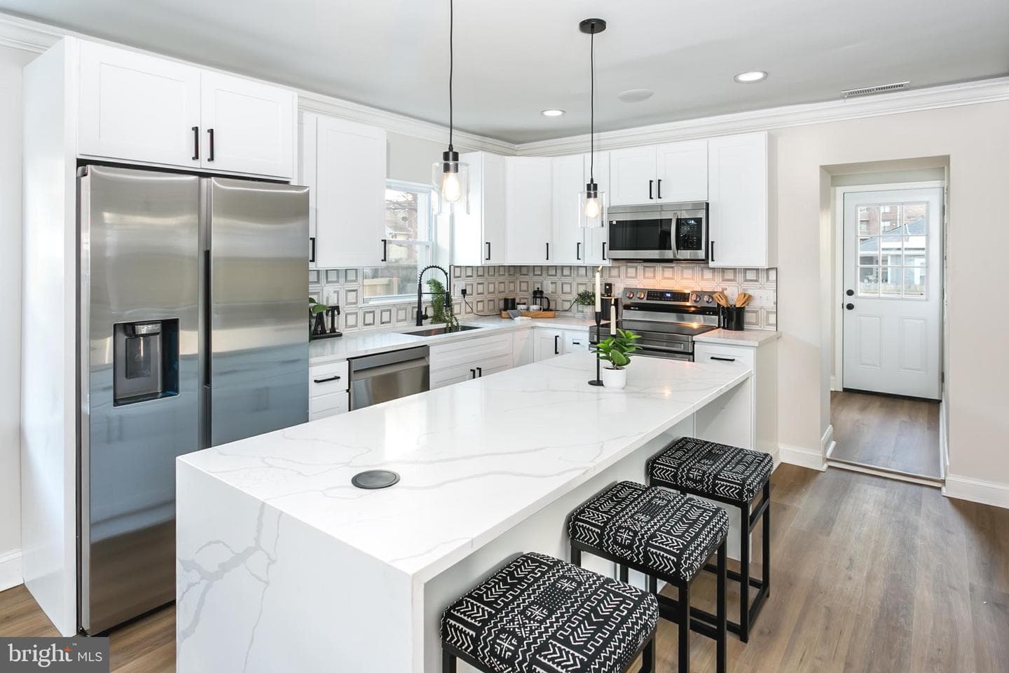 1009 Veronica Avenue photo 8