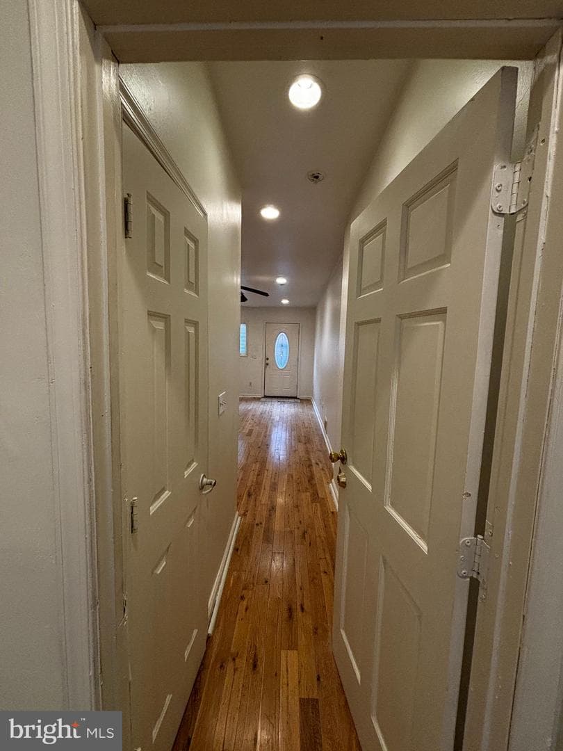1307 W Ostend Street photo 21
