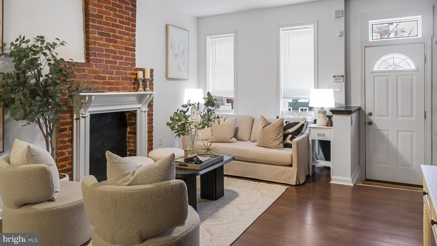 520 W 27th Street W photo 6