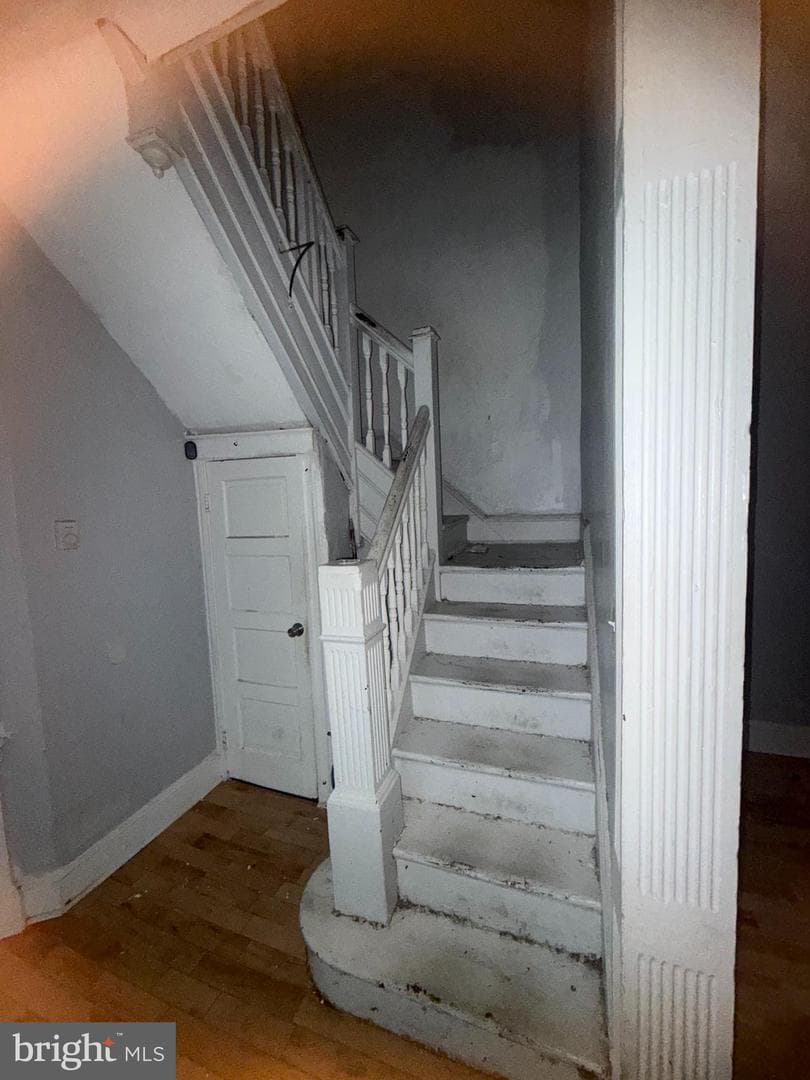 2832 Harford Rd photo 4