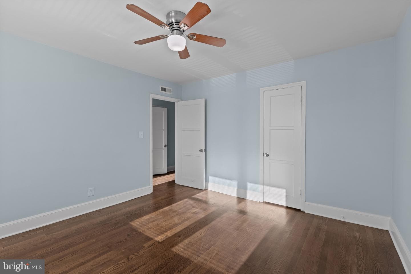3206 Yosemite Avenue photo 18