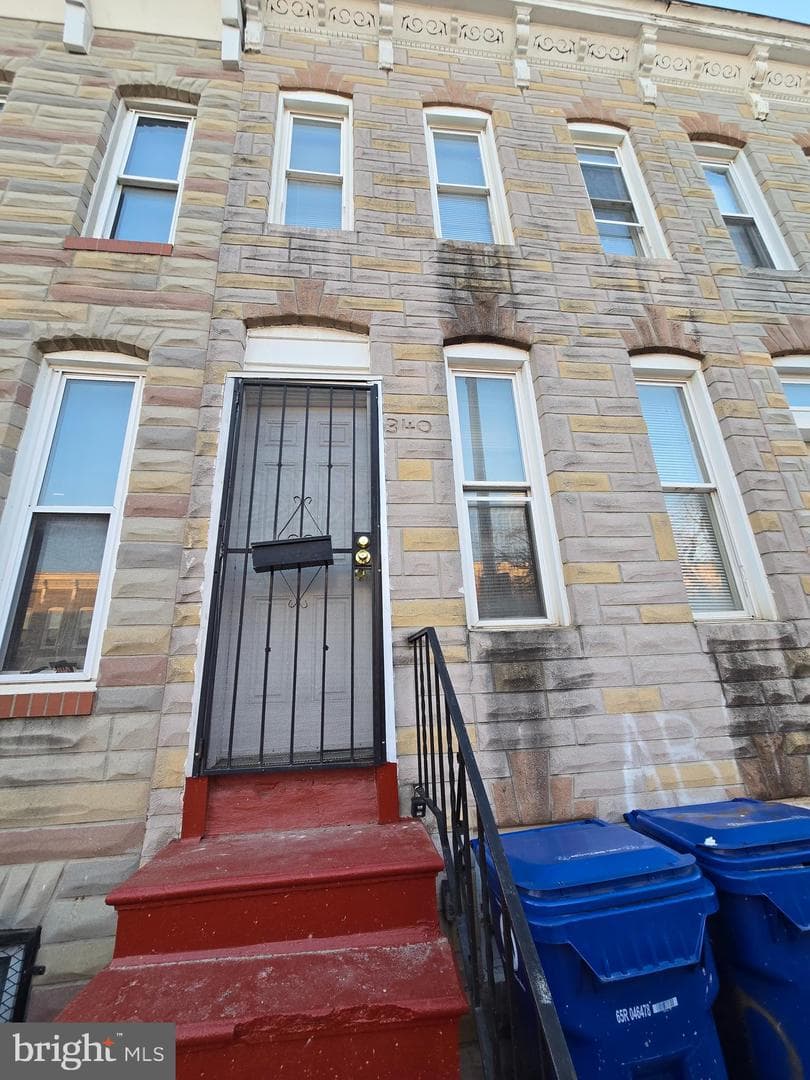 340 S Woodyear Street photo 1