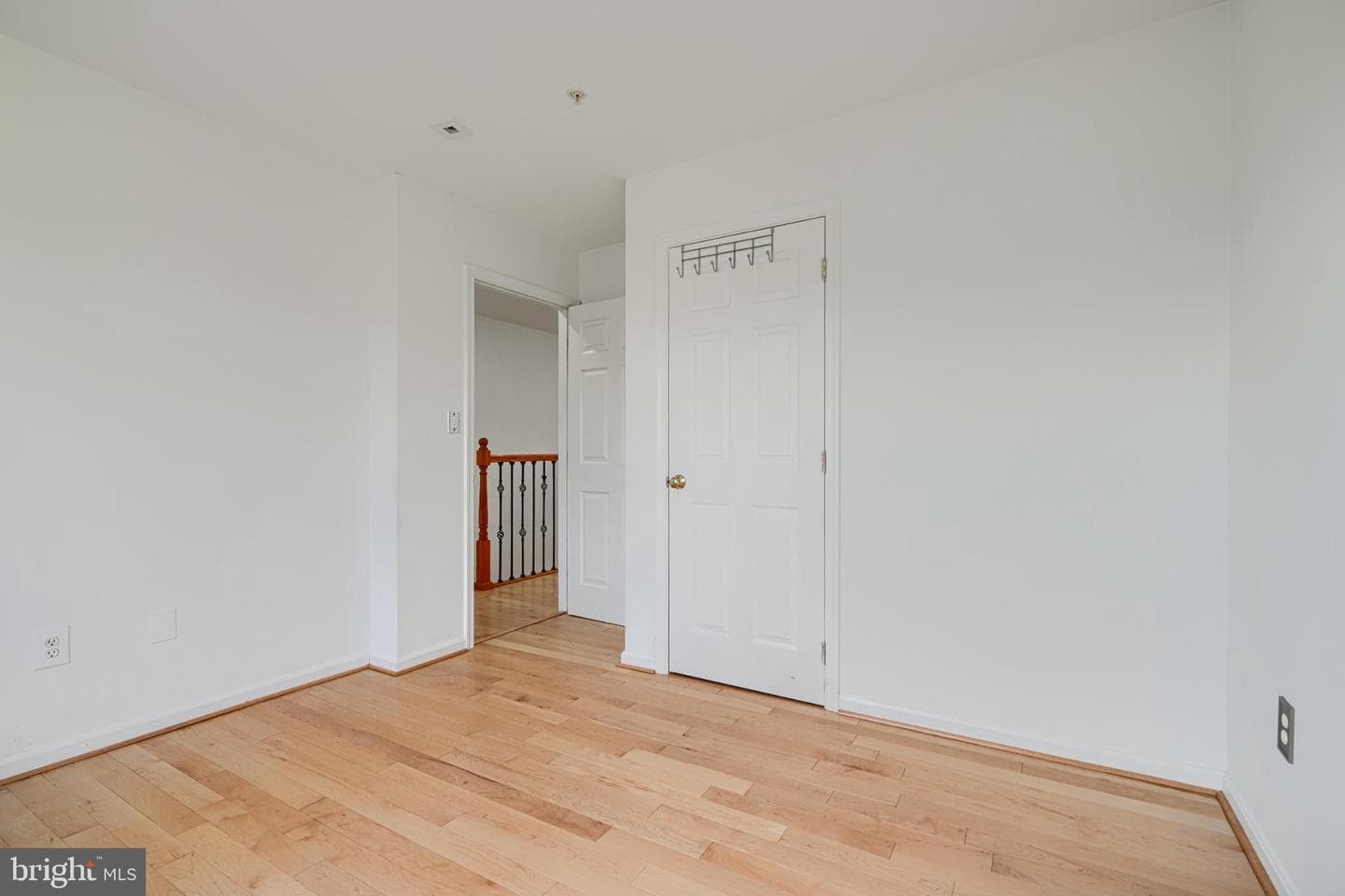 703 George Street photo 10