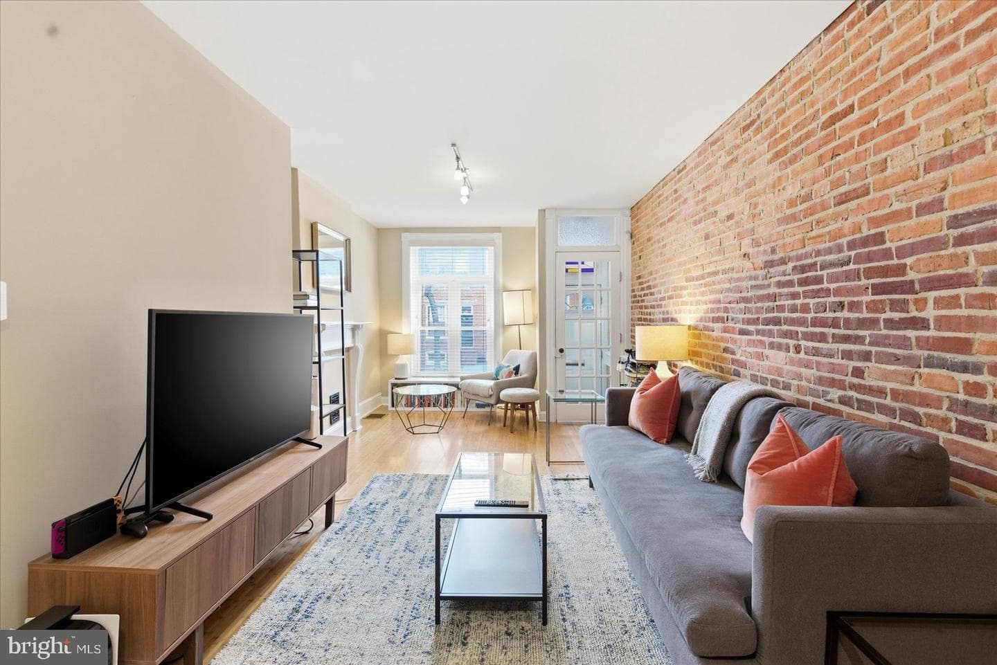 1408 Webster Street photo 3