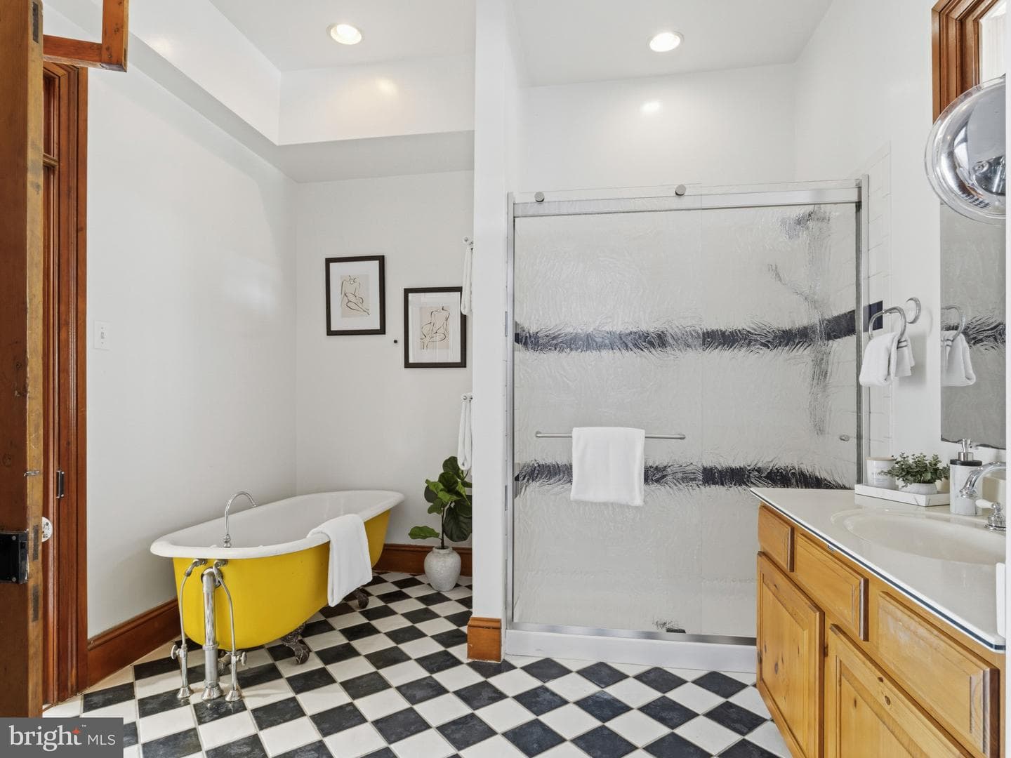 1507 W Lombard Street photo 29
