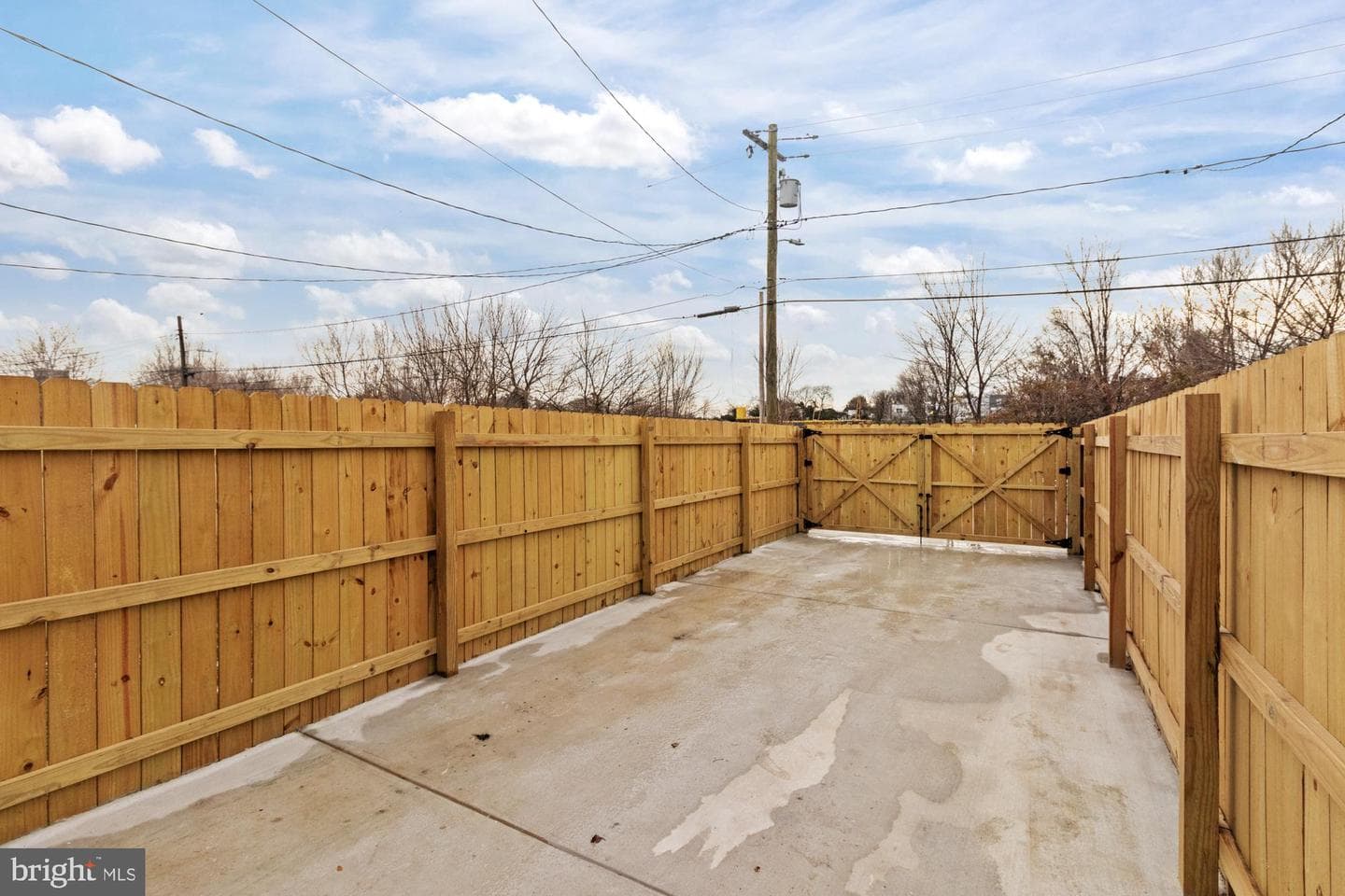 2649 W Lafayette Avenue photo 37