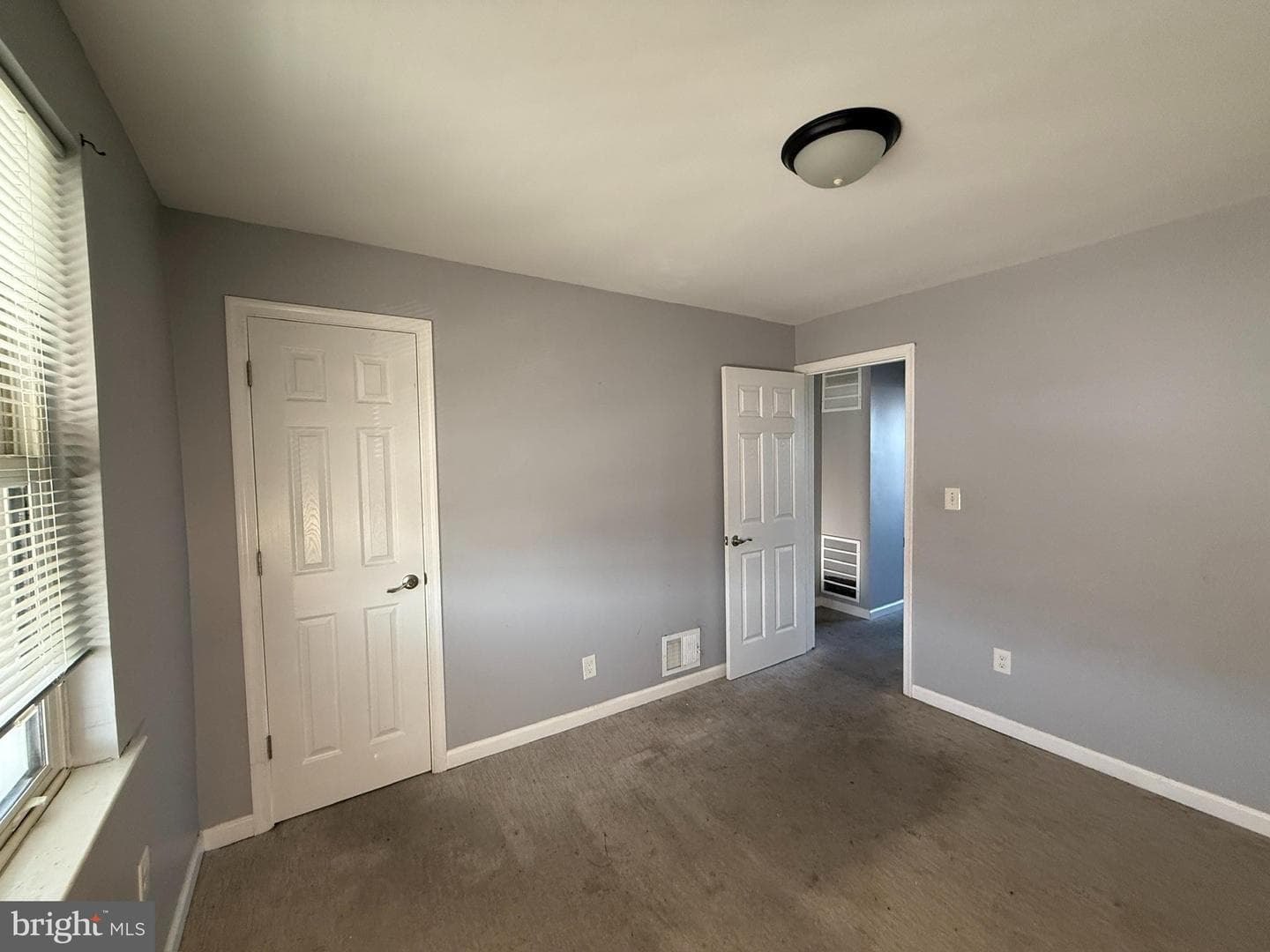 2039 Grinnalds Avenue photo 10