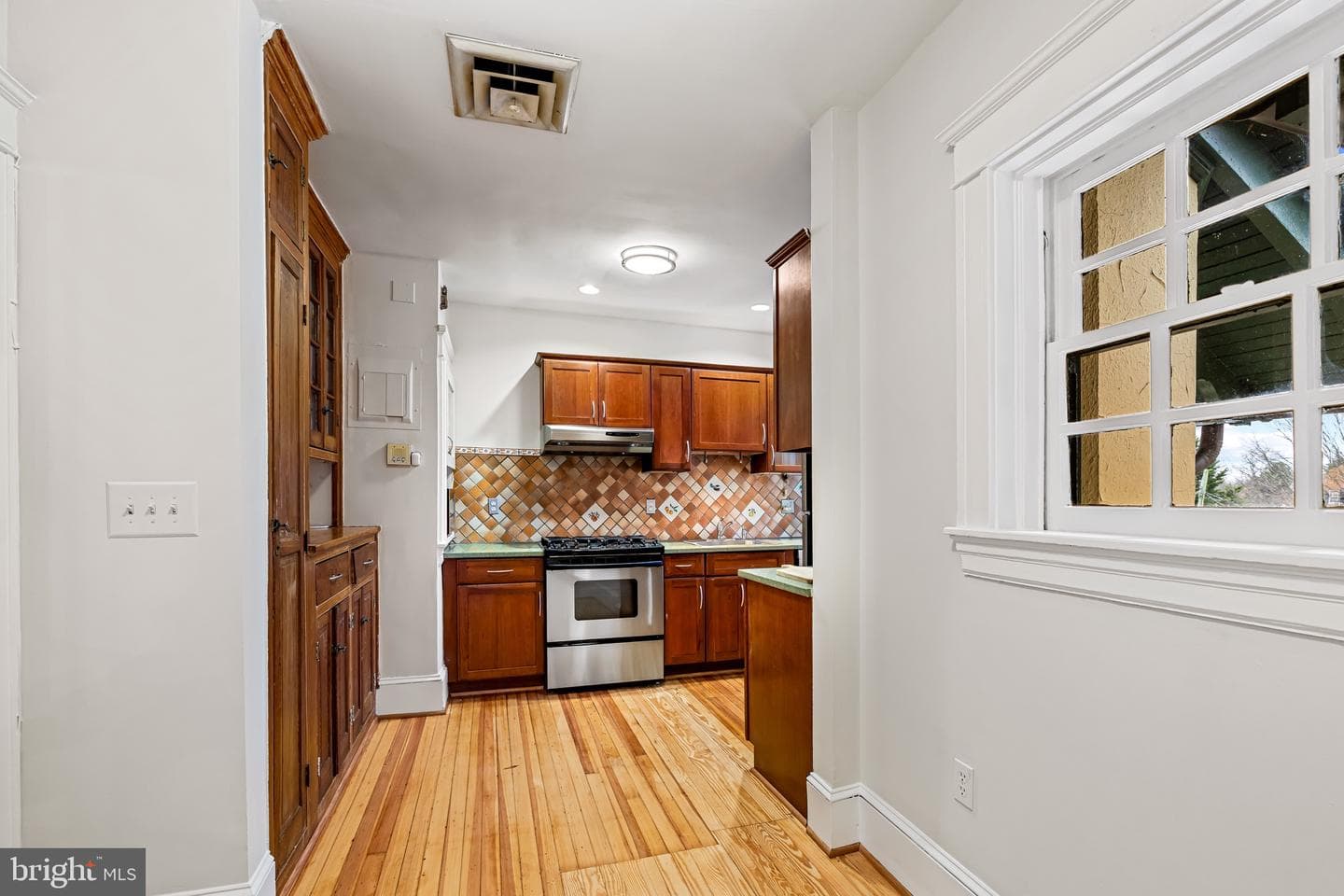 4300 Roland Avenue #302 photo 12