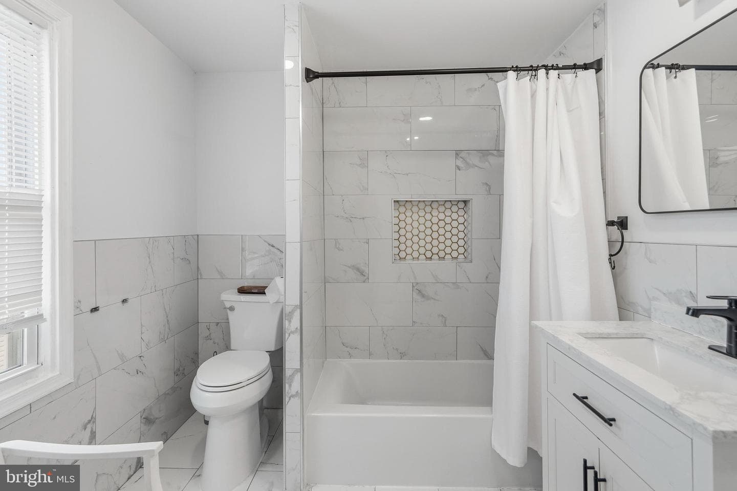 1101 Woodbourne Avenue photo 15