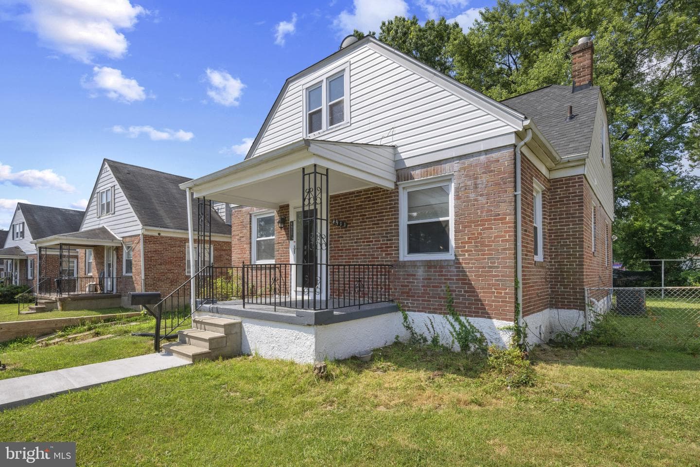 4911 Lasalle Avenue photo 2