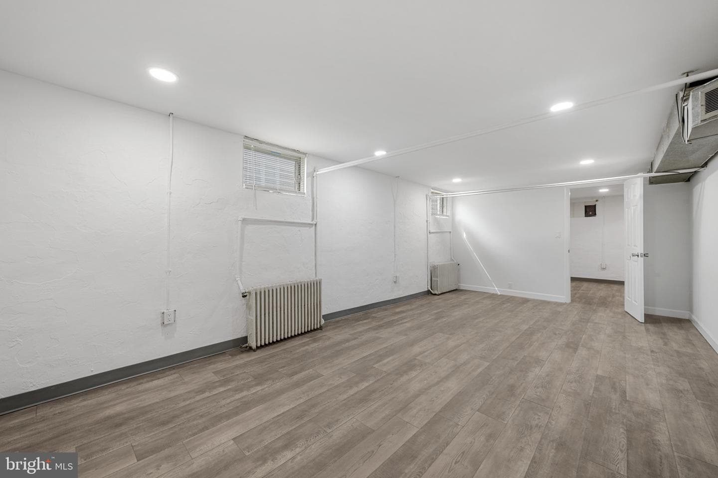 4911 Lasalle Avenue photo 50
