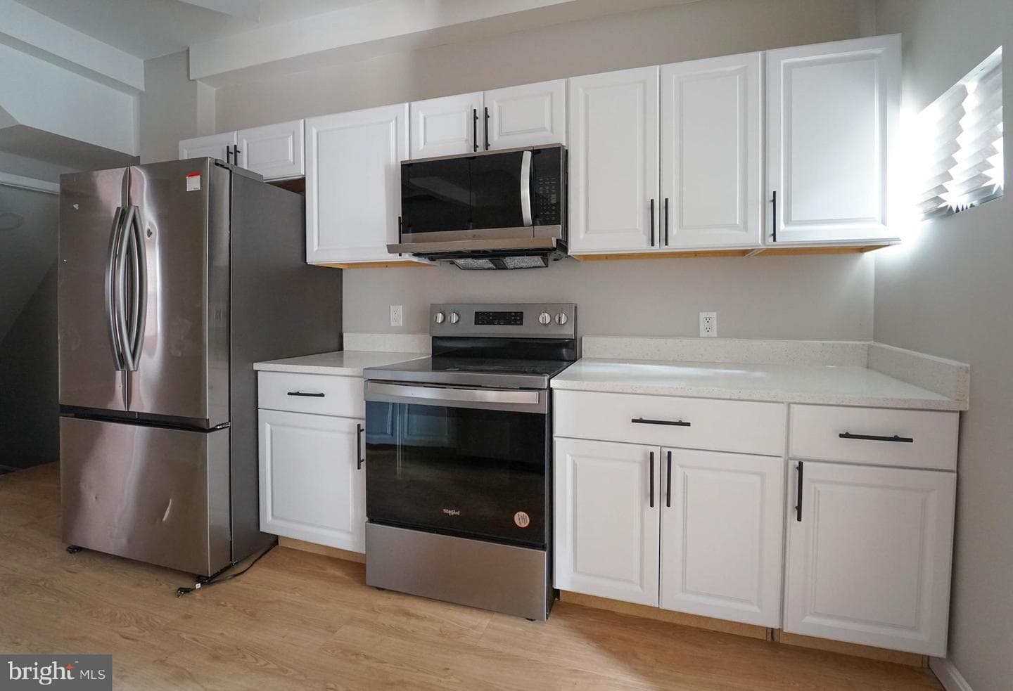 2829 Baker Street photo 11