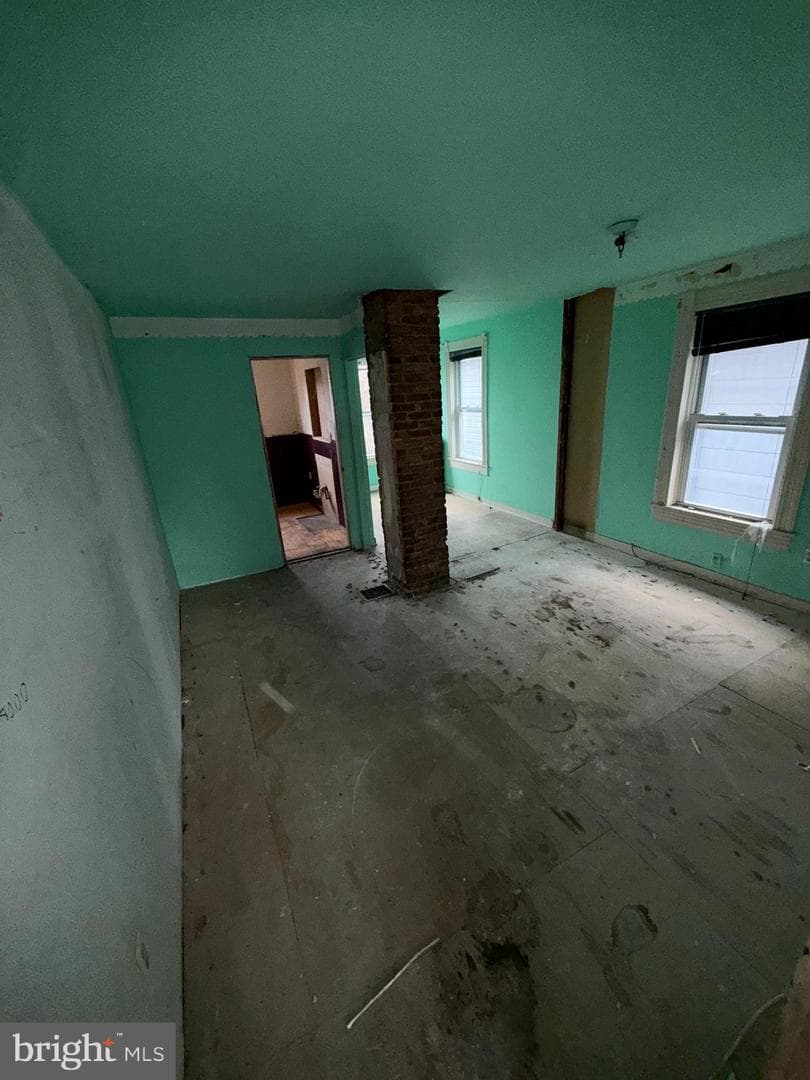 3113 Barclay Street photo 20