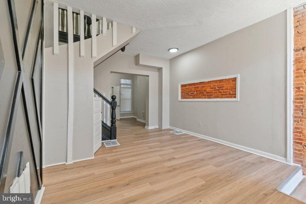 29 N Bentalou Street photo 7