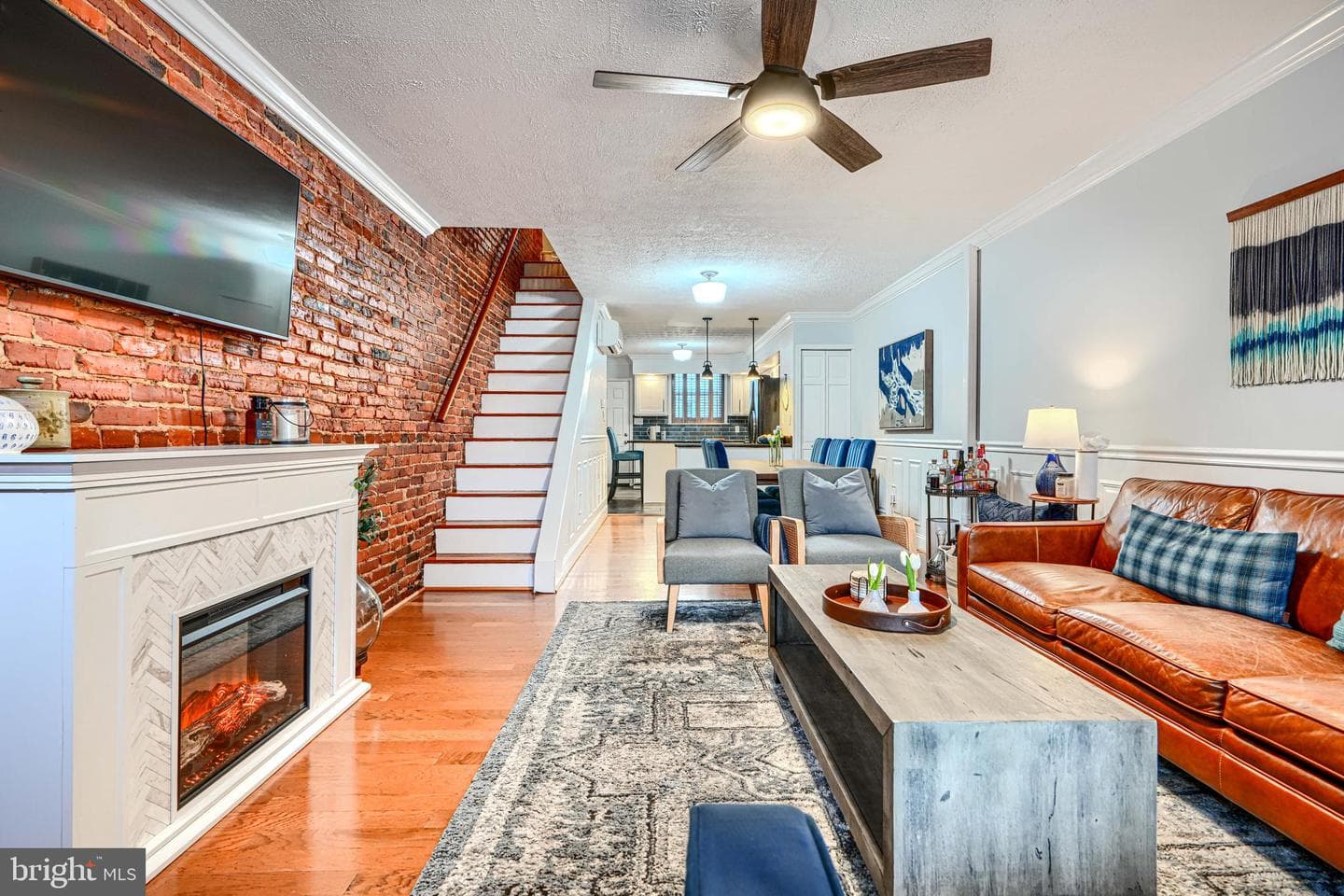 610 S East Avenue photo 6