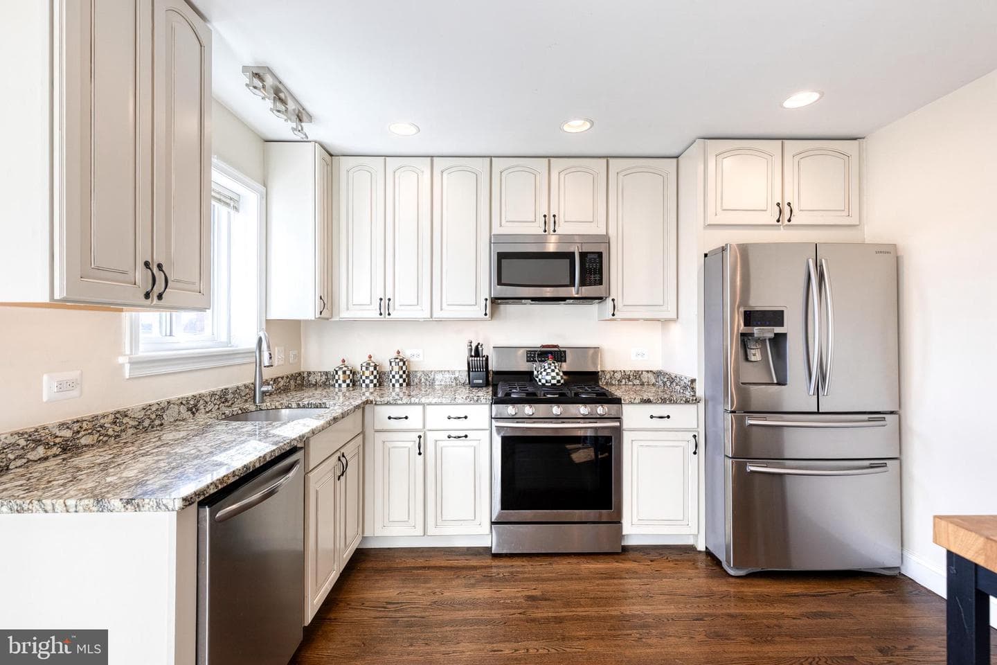 1205 Roland Heights Avenue photo 11