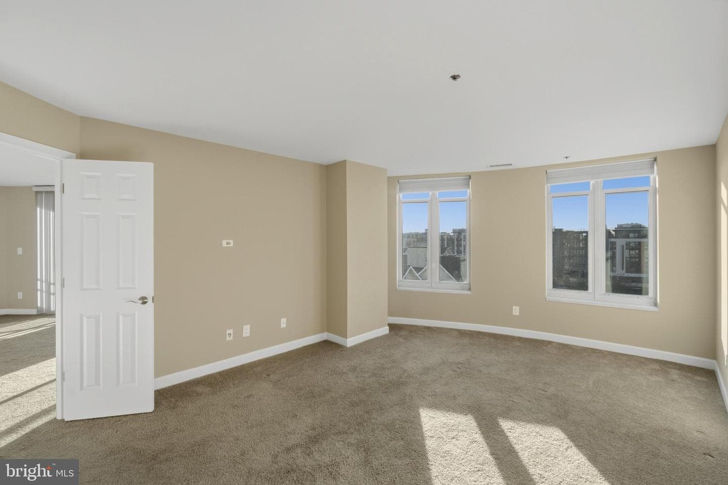 100 Harborview Drive #814 photo 15