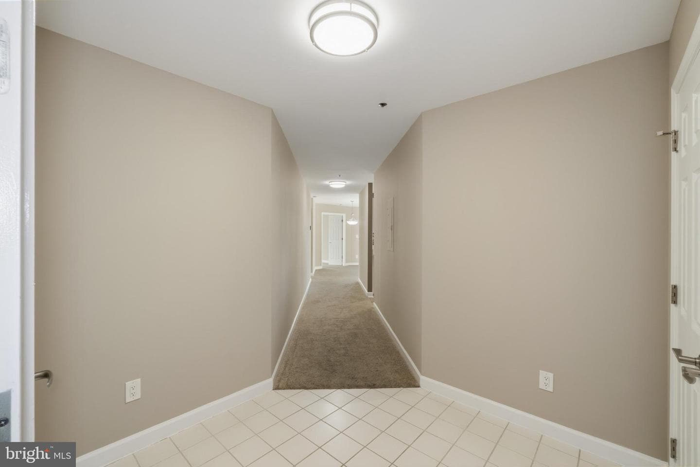 100 Harborview Drive #814 photo 3