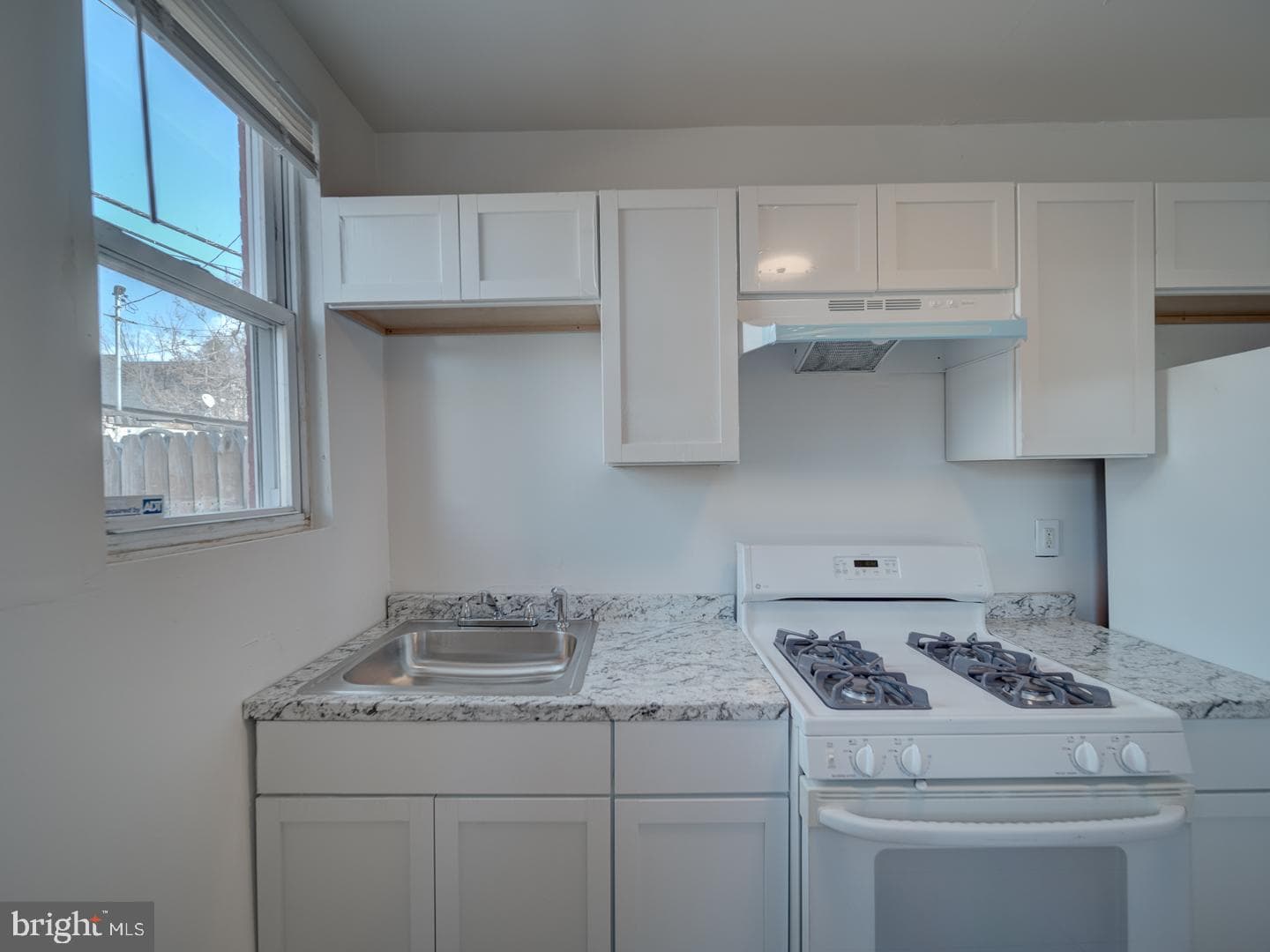 1716 Homestead Street photo 35