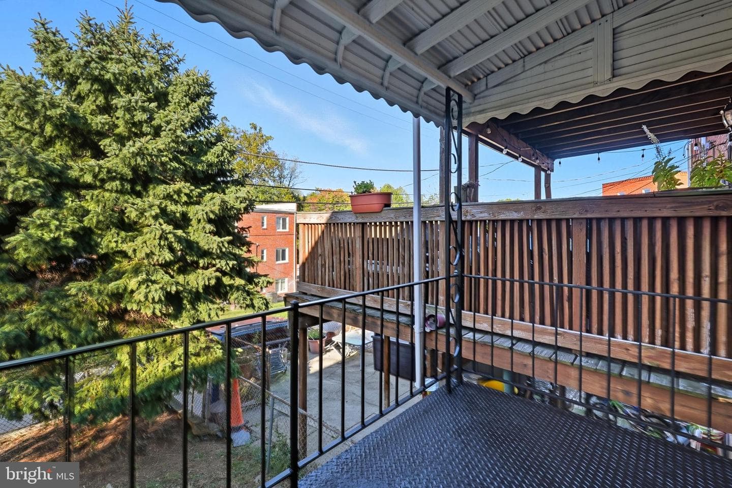 1244 N Augusta Avenue photo 21