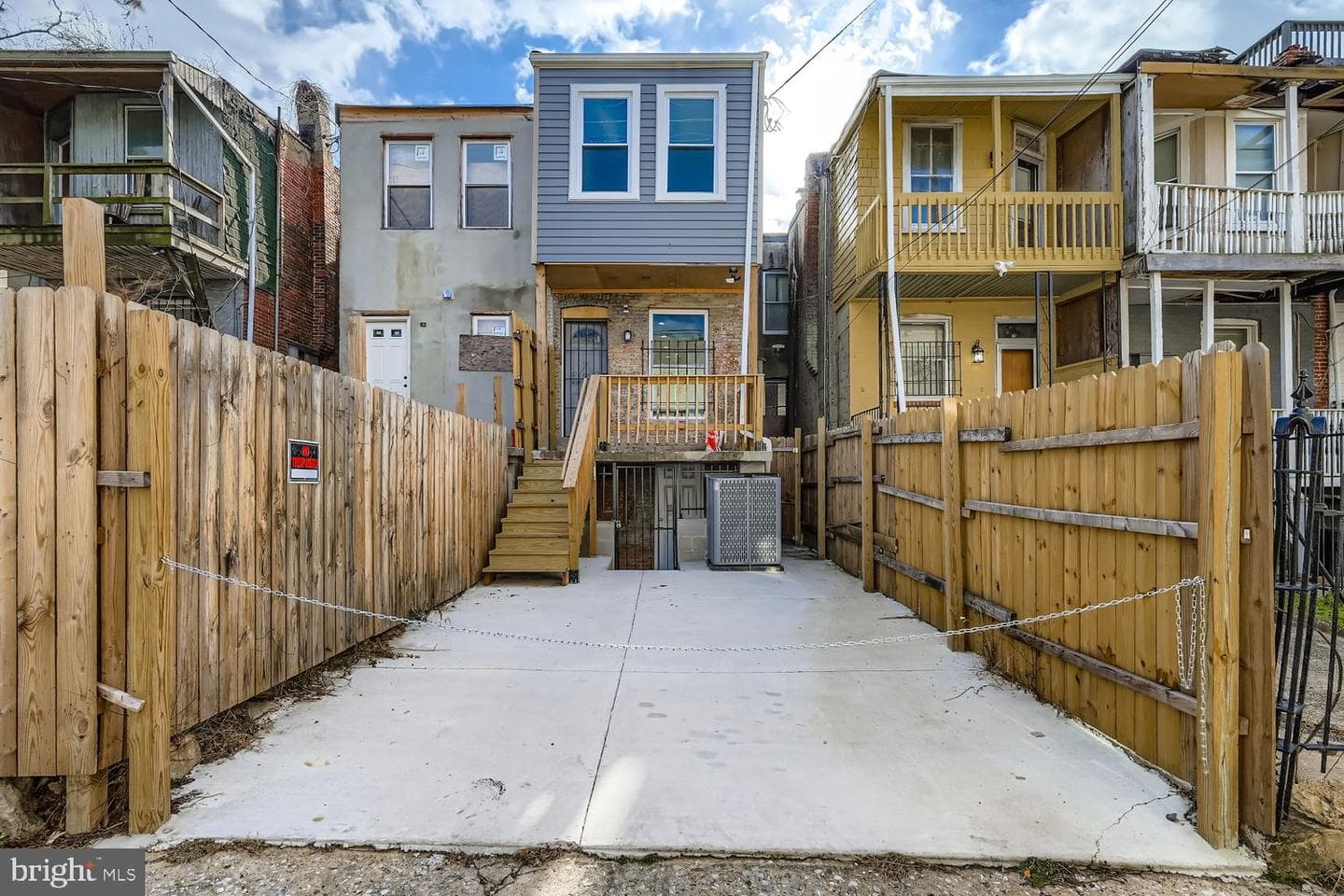 1006 E 20th Street photo 25