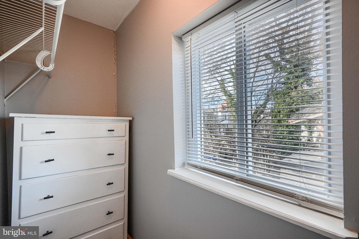 1410 E Oliver Street photo 32
