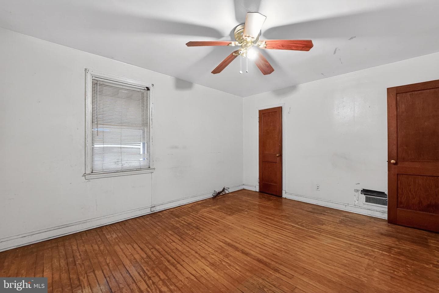 3620 Erdman Avenue photo 6